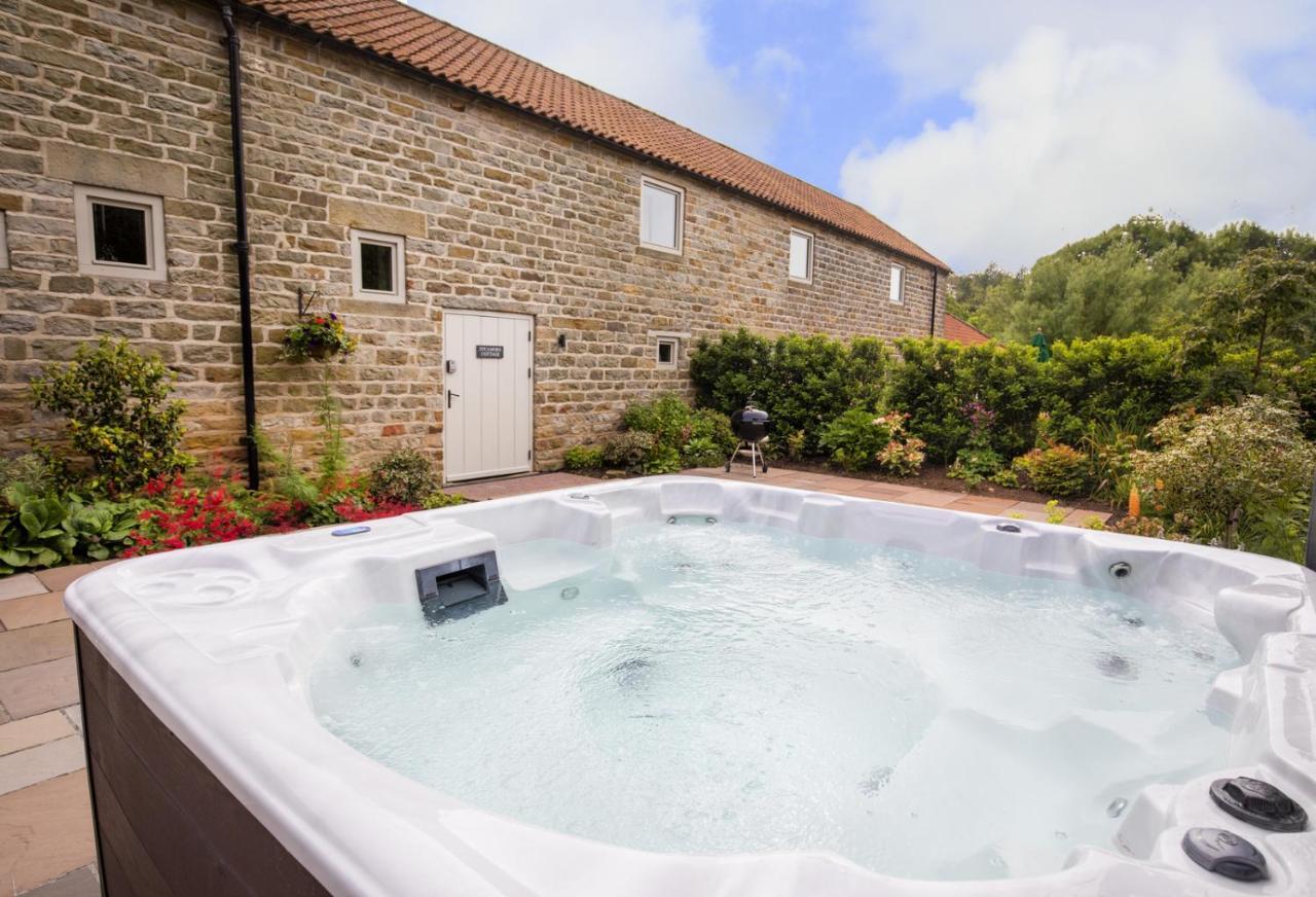 Thirley Cotes Farm Cottages Scarborough Extérieur photo