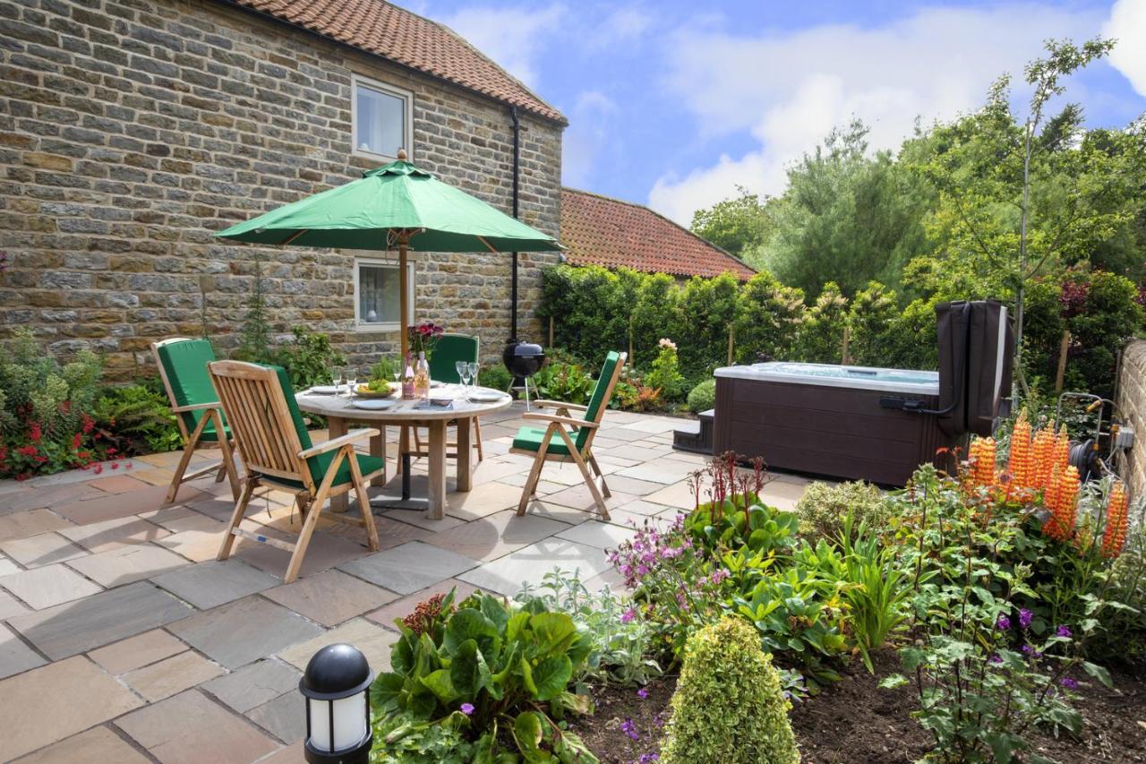 Thirley Cotes Farm Cottages Scarborough Extérieur photo